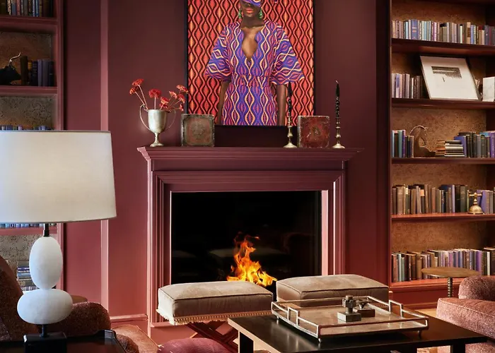 Bowie House, Collection Hotel 5*
