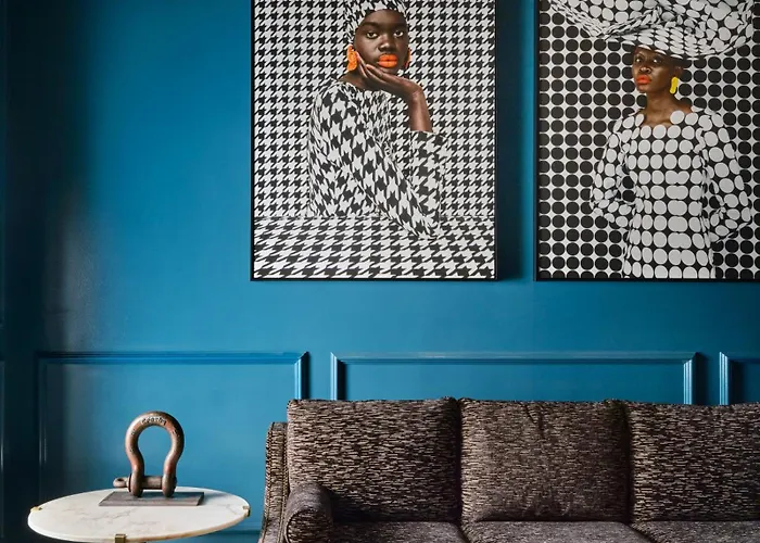 Bowie House, Collection Hotel 5*