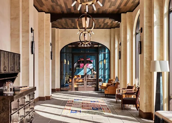 Bowie House, Collection Fort Worth